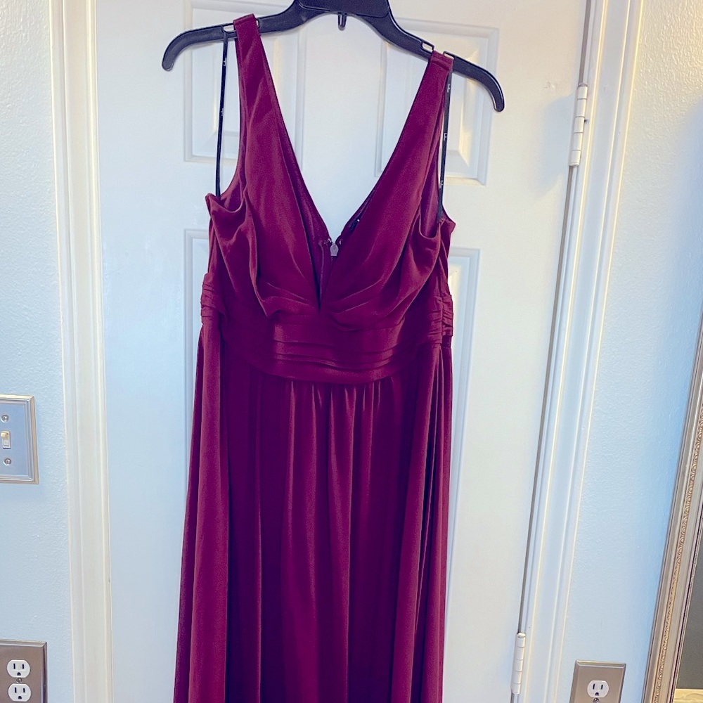 Lulu’s Maroon Full-length Gown